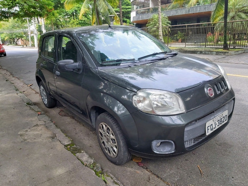 Fiat Uno Vivace 1.0 Flex 8v 2014 4 Portas Cinza