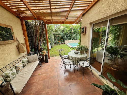 Casa En Arriendo De 4 Dorm. En Huechuraba