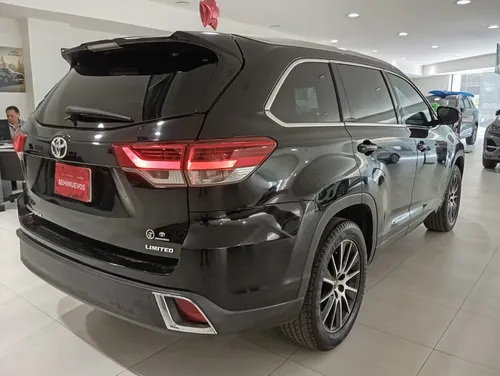Toyota Highlander 3.5 Limited Panoramic Roof At