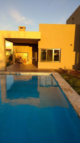 Imagen 2 de 17 de Casa En Venta Islas El Canton
