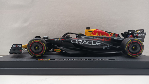 Burago Red Bull Racing Rb 19 M. Verstappen Escala 1 18 (Usado)