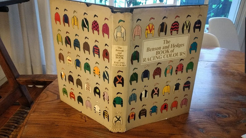 The Benson And Hedges Book Of Racing Colours 1ª Edición 200)