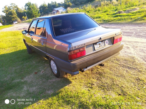 Imagen 7 de 11 de Renault R9 1995 1.6 Rn Aa