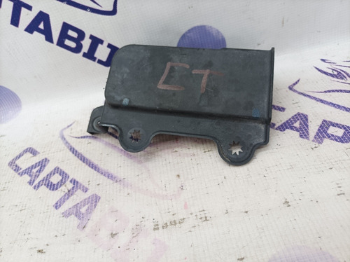 Base Moldura Espaciador De Partes Cuerpo Ford Fiesta 11-17 (Usado)