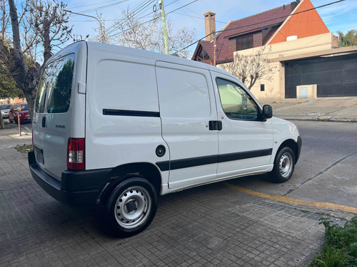 Imagen 8 de 21 de Peugeot Partner 2020 1.6 Hdi Confort