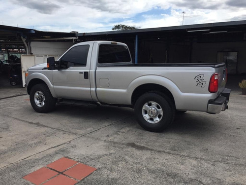 Imagen 4 de 12 de Ford Super Dutty Xlt 4x4