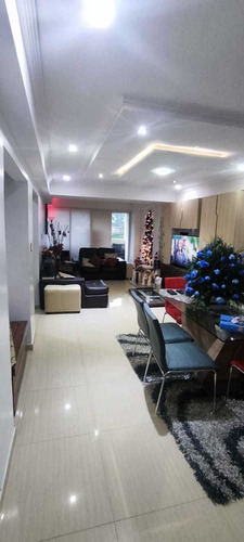 Imagen 2 de 10 de Moderno Apartamento El Parral