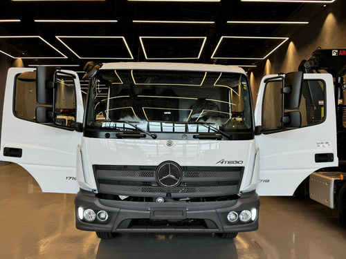 Caminhão Mercedes Benz Atego 1719 4x2 2025 Sem Implementos
