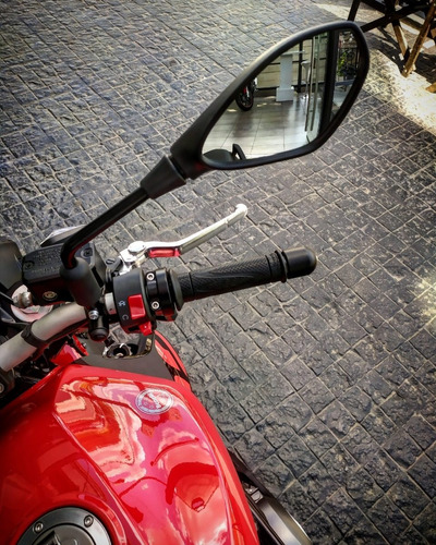 Benelli 302 S Rojo - Benelli Store Pilar - Abril