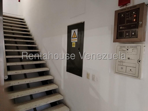 Excelente Local Comercial En Alquiler Mls 25-17036 Santa Eduvigis