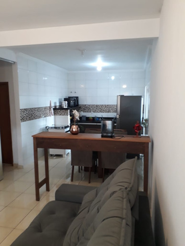 Três Quartos Com Três Banheiros, Garagem