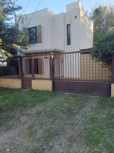 Duplex En Venta . 2 Dormitorios Barrio Villa Rivera Indarte