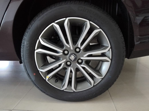 Imagen 10 de 21 de Fiat Toro 1.8 Nafta 170 E-torq Evo Freedom At6