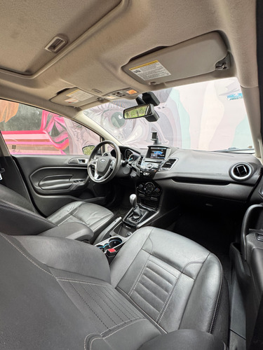 Ford Fiesta Kinetic 1.6 Titanium 120cv