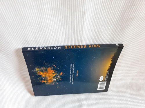 Imagen 2 de 4 de Elevacion Stephen King Suma De Letras