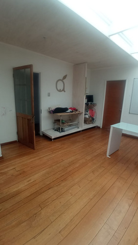 Estupendo Taller Confección O Comoda Casa Particular