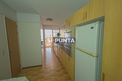 Imagen 12 de 30 de Apartamento En Alquiler - Brava