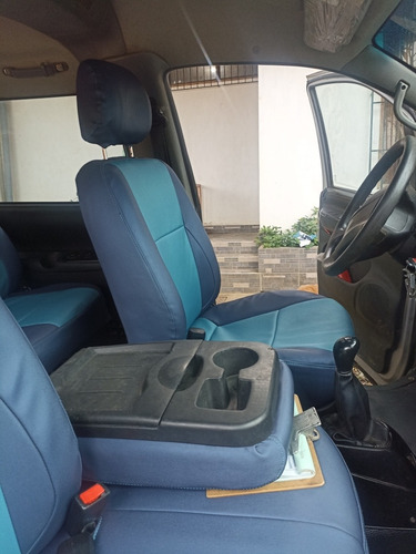 Imagen 18 de 25 de Jac Refine M1 2.8 Diésel Minivan