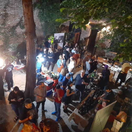 Imagen 16 de 30 de Casa Francesa Con Un Toque Industrial Para Eventos Tranquilos, Bautismos, Comuniones, Civiles, Reuniones Empresariales Etc. (valor X Evento Diurno) Consulte X Alq. Temporario Tel. 11 -5-150-0102