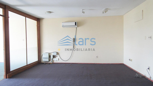 Oficina Para Alquilar / Ciudad Vieja - Inmobiliaria Lars