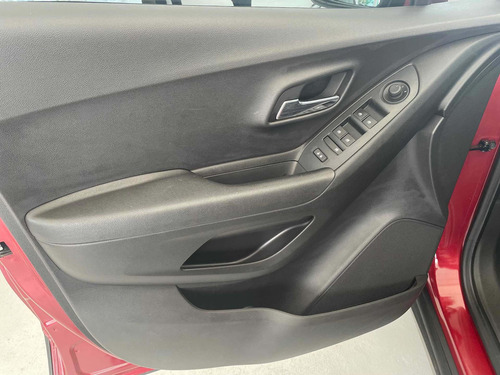 Imagen 13 de 15 de Chevrolet Trax 2019 1.8 Ls Mt