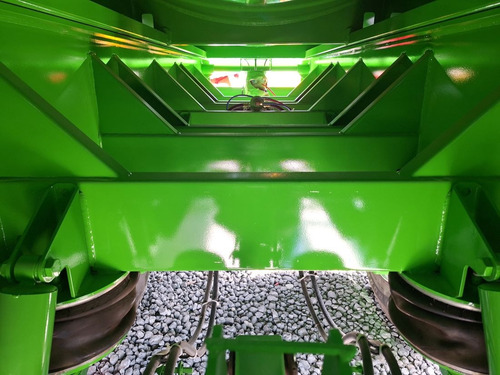 Volteo Gondola 30m3 3 Ejes Suspensión De Aire Reforzado