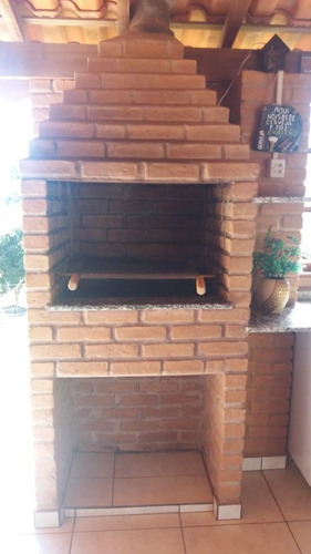Ótima Chácara Em Cruzília , No Sul De Minas , Com 30 Mil M2, Excelente , Casa Principal , Casa Menor , Toda Cercada , 4klm Da Cidade. - 812