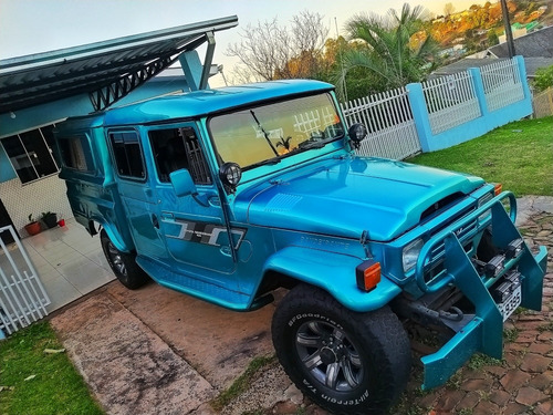 Imagem 1 de 6 de Toyota Bandeirante Cabine Dupla