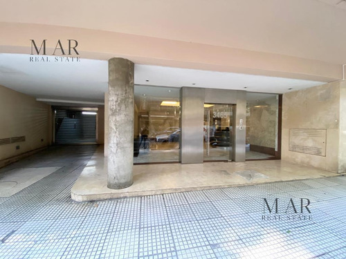 Imagen 26 de 30 de Retasado! Semipiso En Venta. 3 Amb. Con Cochera. Apto Profesional