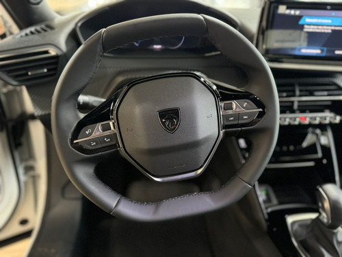 Peugeot 2008 1.0T Allure