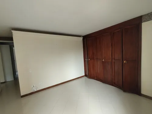 Apartamento En Arriendo En Calasanz. Cod A17347