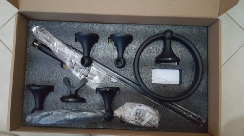 Imagen 3 de 3 de Juego Kit Accesorios Negro Mate Para Baños Acero Inoxidable