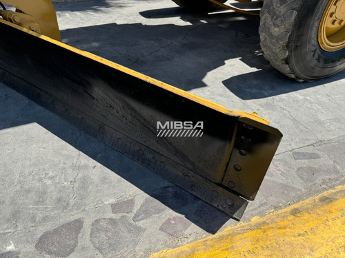 Motoconformadora Caterpillar 140h 2003