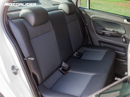 Imagen 13 de 25 de Volkswagen Gol 1.6 Power G6 Extra Full | Permuta / Financia
