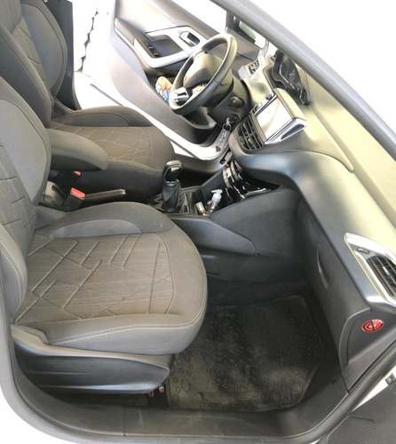 Peugeot 208 Feline Mod 2014 112000 Km C/ Gnc