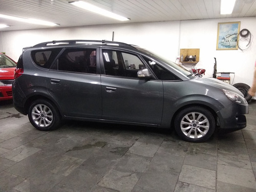 Imagem 6 de 14 de Jac J6 Diamond 2.0 16v 7 Lug Completo Airbags Abs 2014 Cinza