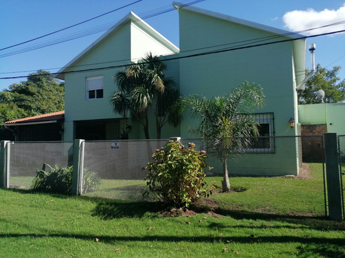 Casa En Atlántida 4 Dorm. 4 Baños Y Piscina