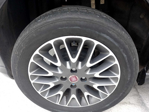 Imagem 5 de 10 de Fiat Punto 2014 1.8 16v Blackmotion Flex 5p