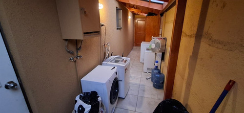 Casa En Arriendo De 3 Dorm 2 Baños. En Puente Alto