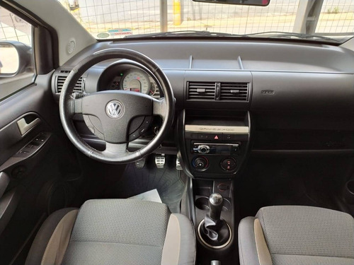 Volkswagen Crossfox 1.6 Mi Flex 8v 4p Manual