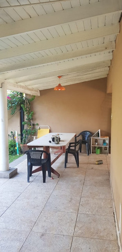Imagen 4 de 17 de Casa En Centro De Pilar. 5 Ambientes