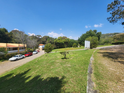 Venta De Lote San Diego 8 Sobre Boulevard Muy Cerca De Las Amenidades Y Del Hotel Del Fracc Rancho San Diego Ixtapan De La Sal Edomex. Se Incluye Proyecto