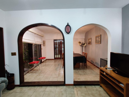 Excelente Casa 4 Ambientes Con Gge Y Terraza