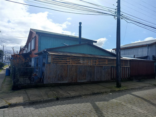 Casa En Venta De 4 Dorm. En Frutillar