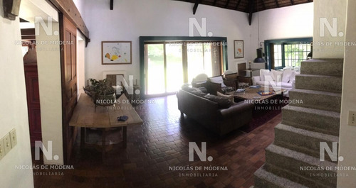 Casa Exclusiva En La Zona Del Golf, Oportunidad En Punta Del Este.- Ref: 2080