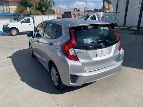 Honda Fit 1.5 Cool Mt 5 marchas