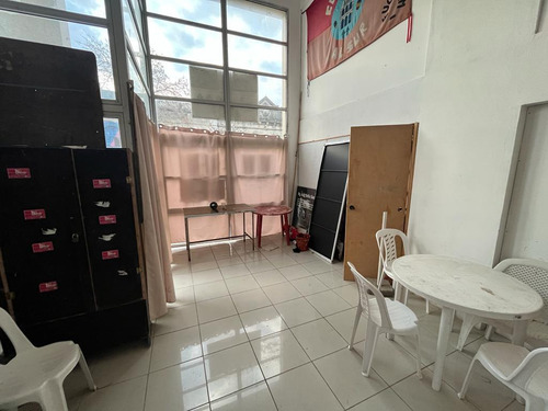 Gran Esquina, Palermo Sur, 80 M2, Doble Altura.