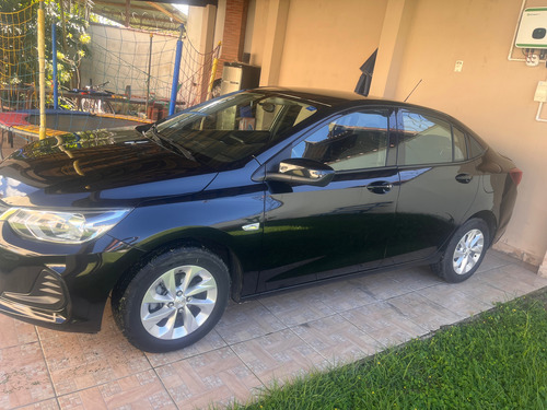 Chevrolet Onix plus 1.0 Lt 4p