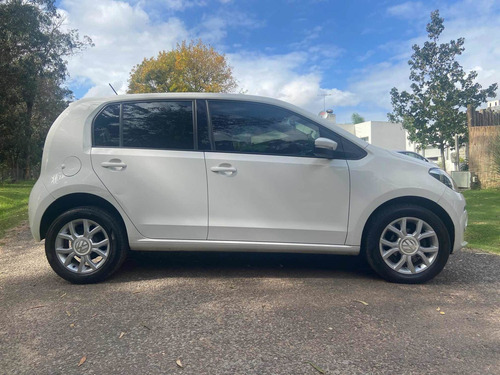 Volkswagen Up! 2016 1.0 High Up! 75cv