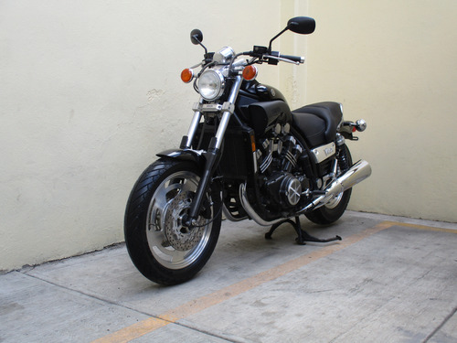 Yamaha V Max 1200